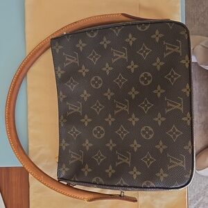 Louis Vuitton Looping MM (modified) Monogram M51146